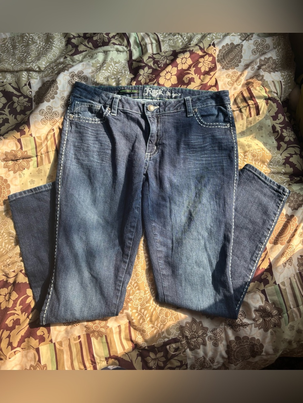 Y2K Rock 47 by wrangler straight cut low rise jeans dark blue wash